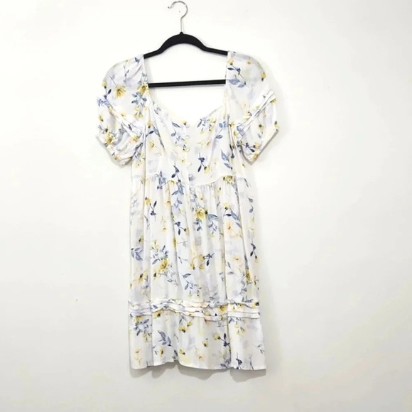 lovestitch Dresses & Skirts - Lovestitch Honey Puff Sleeve Mini Dress white yellow blue M Medium